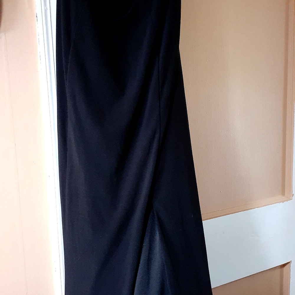 Formal gown - Picture 9 of 10
